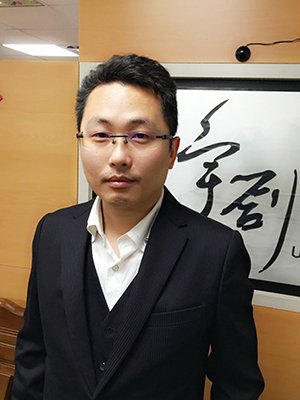 宇創科技總經理張緯豪表示,在智慧系統的設計及溝通過程中,考量在宅者的感受非常重要。(圖片提供/宇創科技)