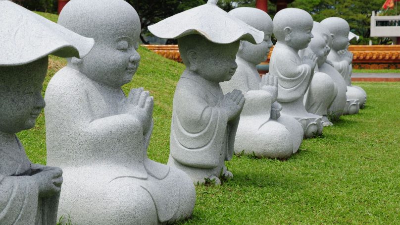 正法修行契入本心 出家在家一樣成就